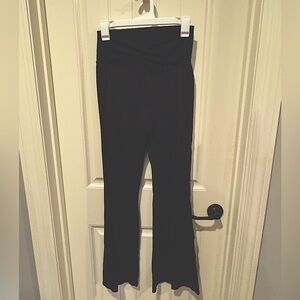 Flare crossover leggings